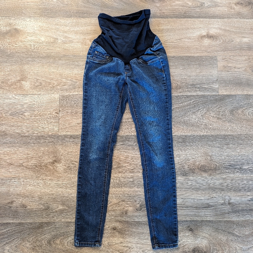 Jessica Simpson maternity skinny jeans